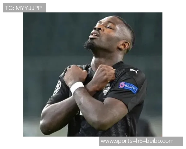 图拉姆分享对两个儿子的期望与成长之路强调脚踏实地的重要性